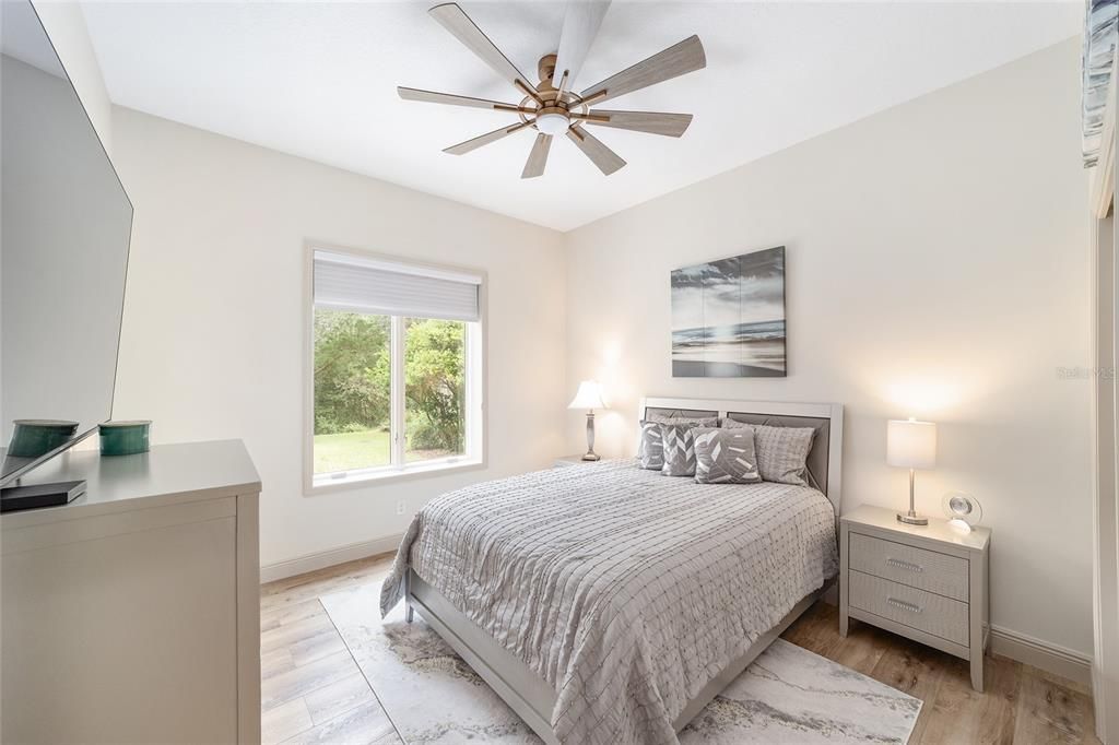 Под контрактом: $687,000 (4 спален, 3 ванн, 2486 Квадратных фут)