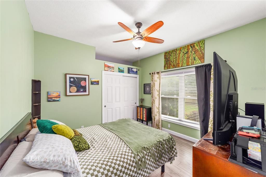 待售: $348,000 (3 贝兹, 2 浴室, 1584 平方英尺)