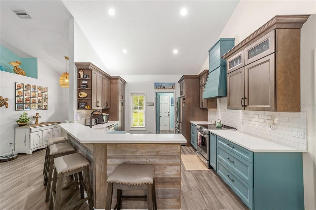 待售: $348,000 (3 贝兹, 2 浴室, 1584 平方英尺)