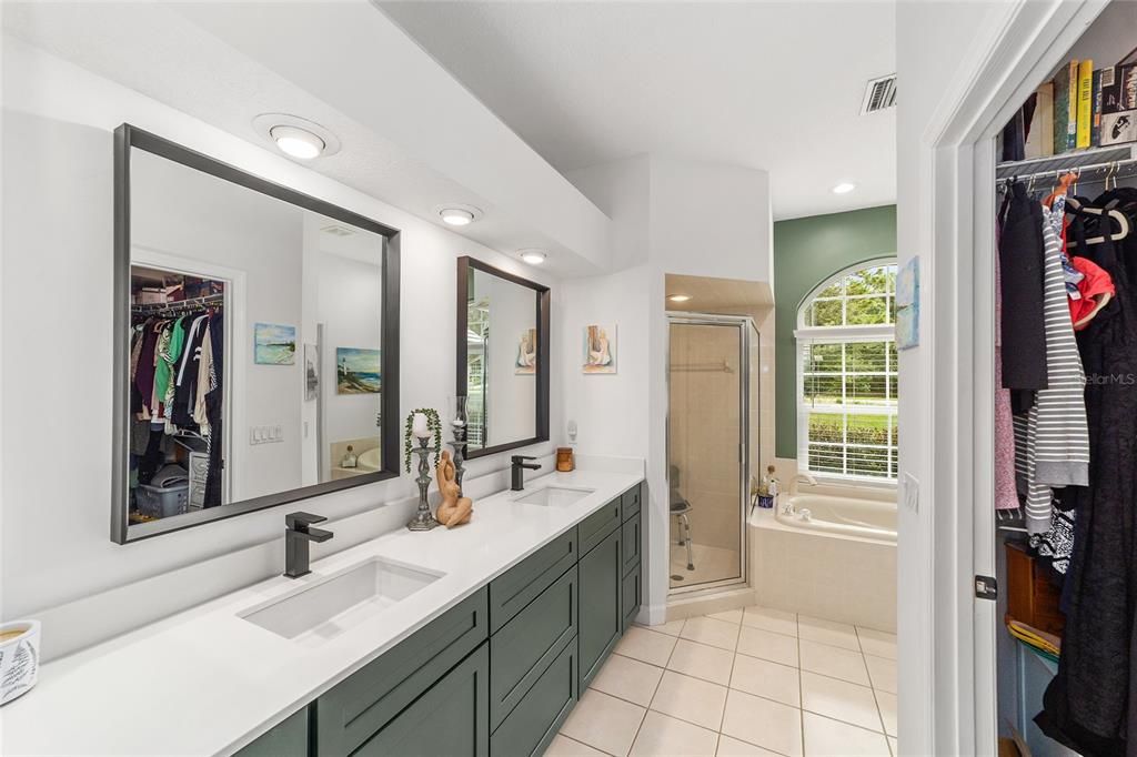 待售: $348,000 (3 贝兹, 2 浴室, 1584 平方英尺)