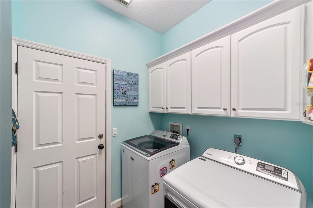 待售: $348,000 (3 贝兹, 2 浴室, 1584 平方英尺)