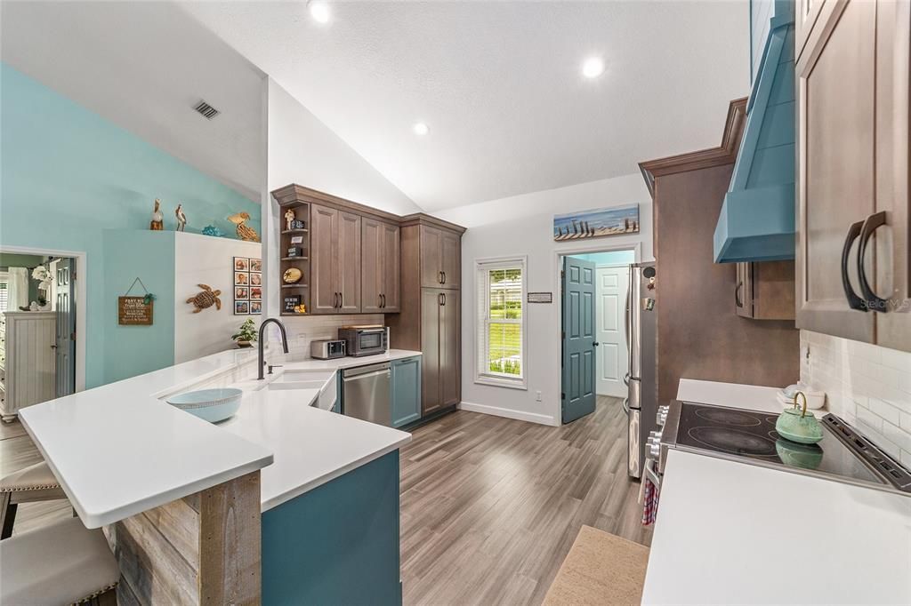 待售: $348,000 (3 贝兹, 2 浴室, 1584 平方英尺)