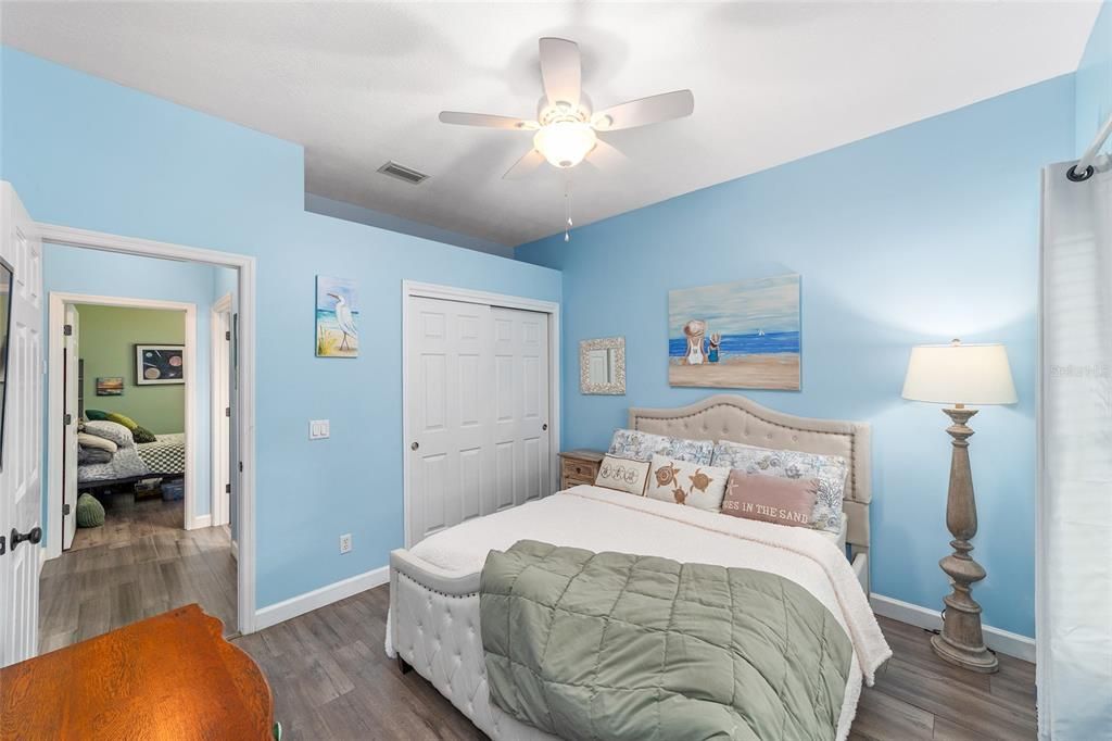 待售: $348,000 (3 贝兹, 2 浴室, 1584 平方英尺)