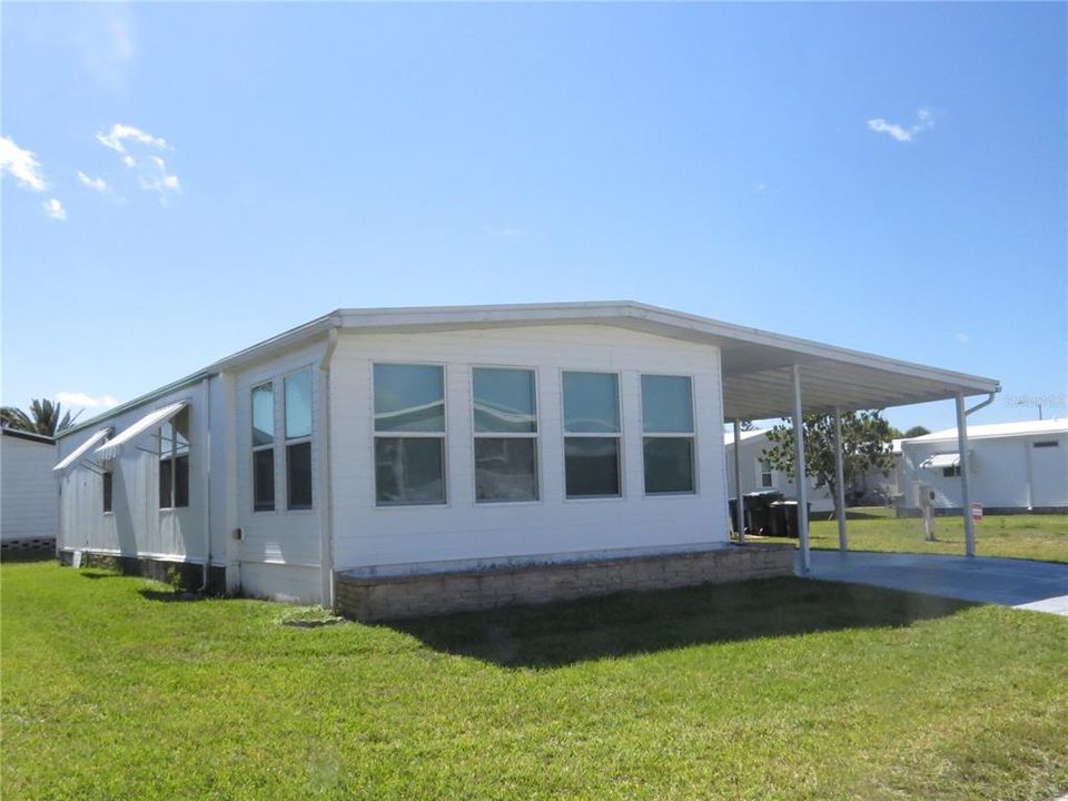 待售: $125,000 (2 贝兹, 2 浴室, 960 平方英尺)