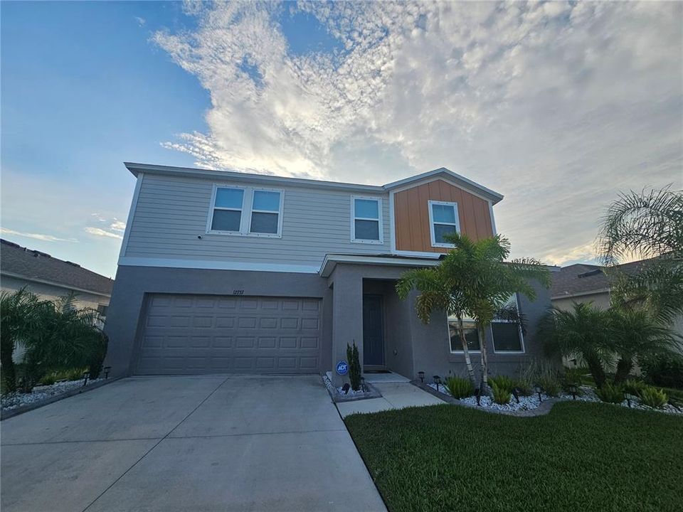 出租: $4,750 (5 贝兹, 3 浴室, 2470 平方英尺)