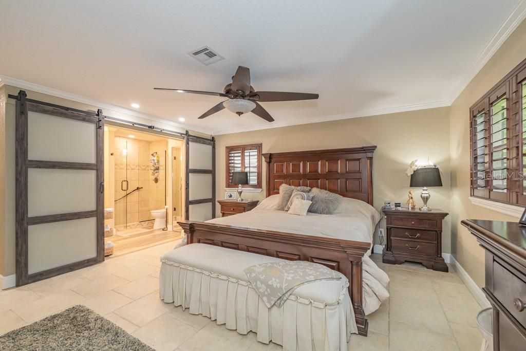 En Venta: $759,900 (4 camas, 2 baños, 2244 Pies cuadrados)