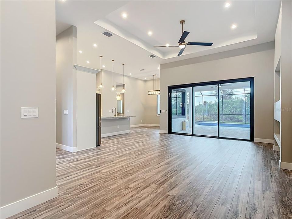 En Renta: $4,700 (3 camas, 3 baños, 2150 Pies cuadrados)