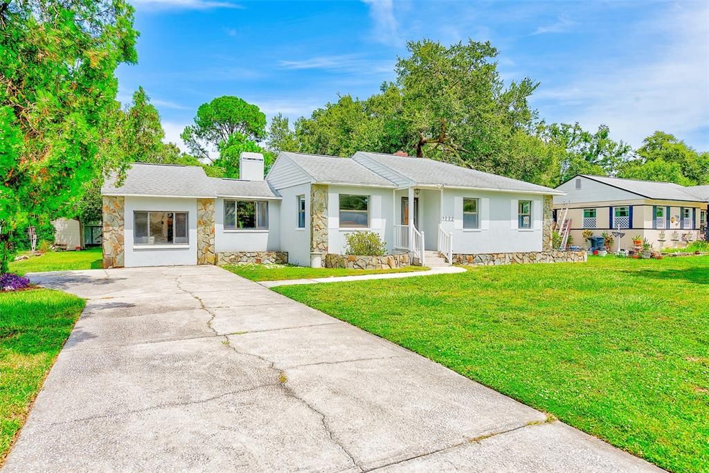 Active With Contract: $345,000 (4 beds, 2 baths, 1875 Square Feet)