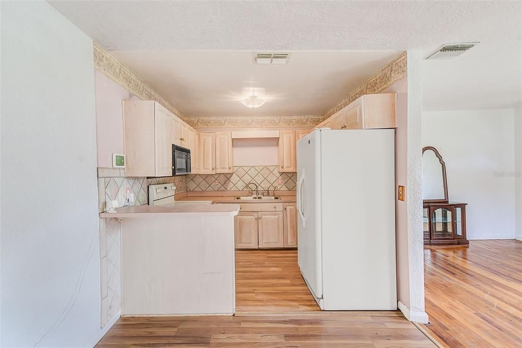 Active With Contract: $345,000 (4 beds, 2 baths, 1875 Square Feet)