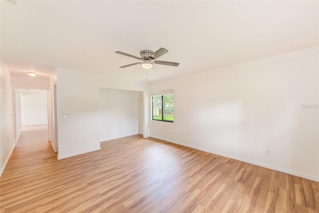 Active With Contract: $345,000 (4 beds, 2 baths, 1875 Square Feet)