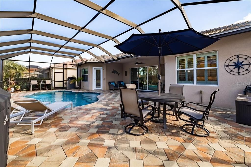 Active With Contract: $579,000 (3 beds, 2 baths, 2180 Square Feet)