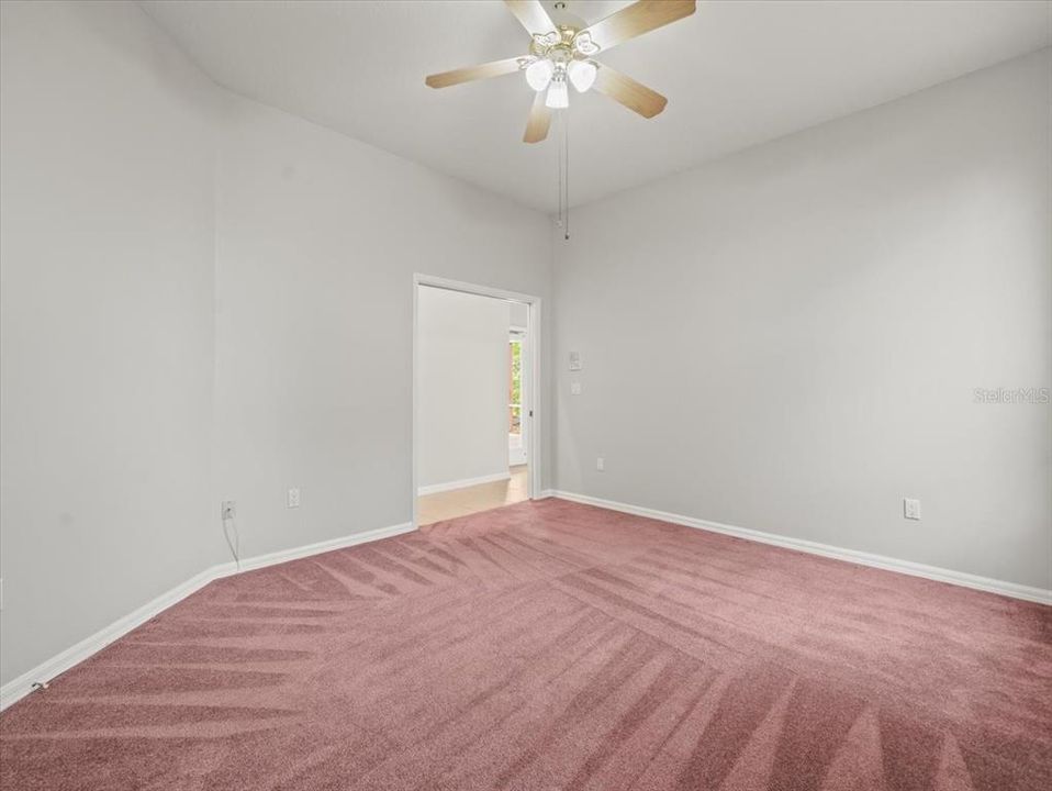 For Sale: $1,600,000 (5 beds, 3 baths, 4275 Square Feet)