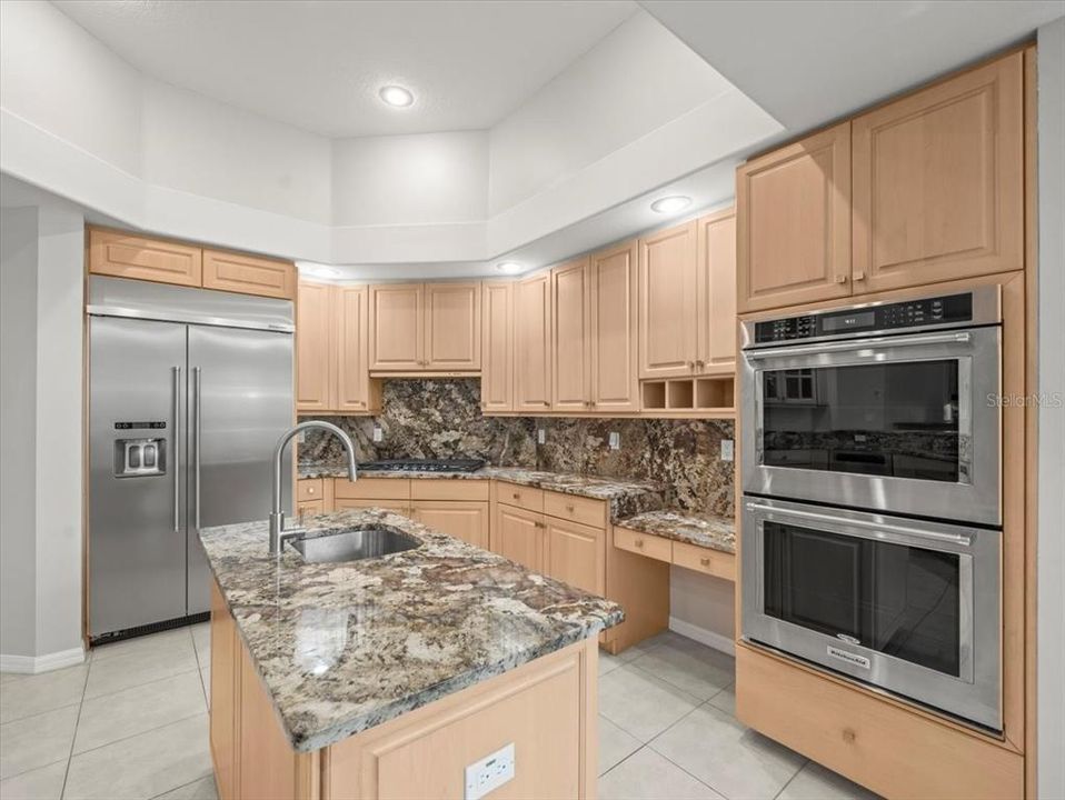 For Sale: $1,600,000 (5 beds, 3 baths, 4275 Square Feet)