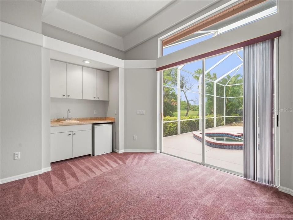 For Sale: $1,600,000 (5 beds, 3 baths, 4275 Square Feet)