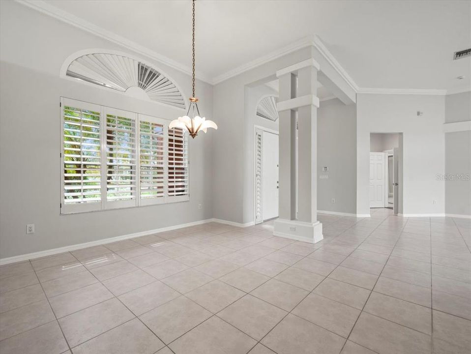 For Sale: $1,600,000 (5 beds, 3 baths, 4275 Square Feet)