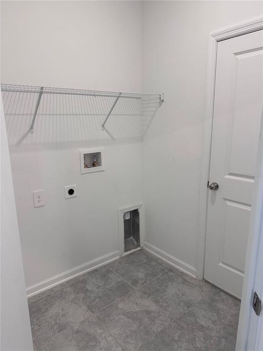 For Sale: $410,000 (4 beds, 3 baths, 2150 Square Feet)