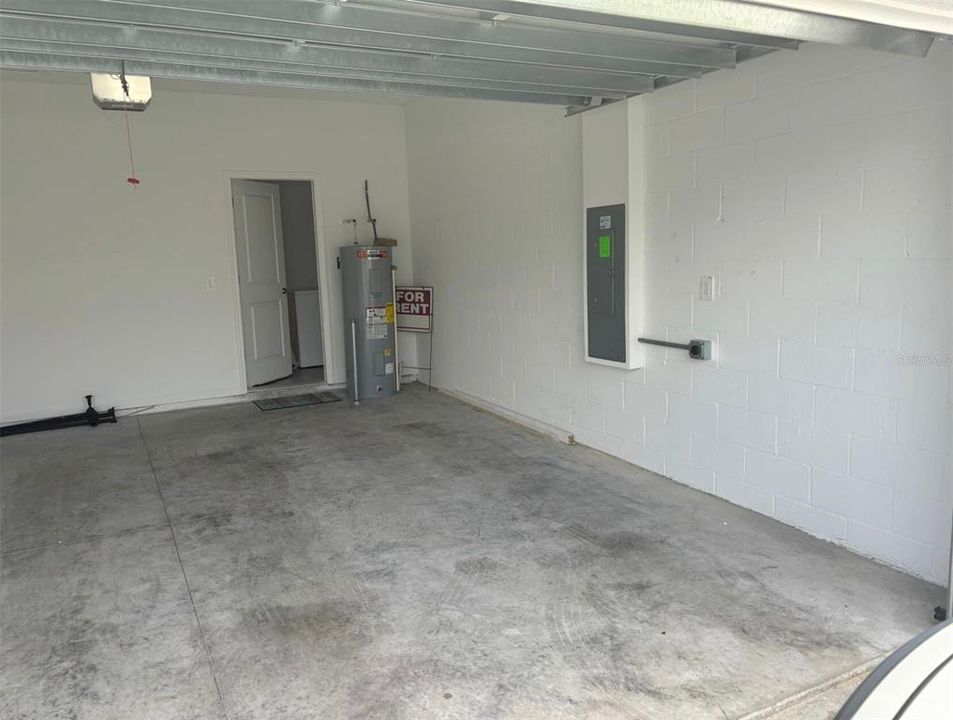 For Sale: $410,000 (4 beds, 3 baths, 2150 Square Feet)