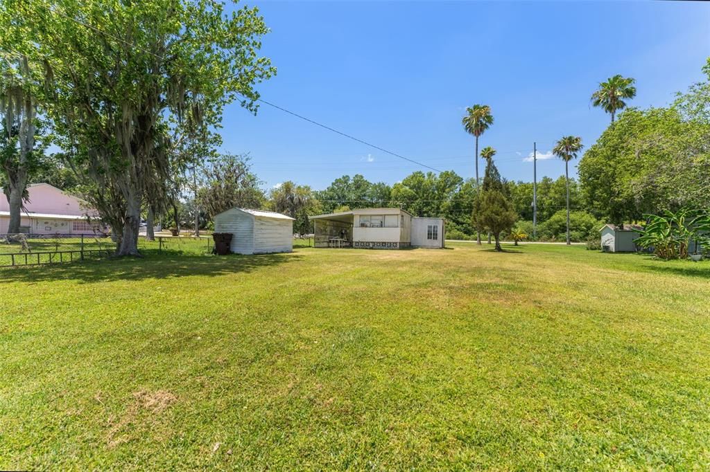 待售: $215,000 (0.38 acres)