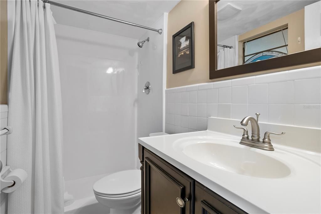 待售: $324,900 (2 贝兹, 2 浴室, 1216 平方英尺)