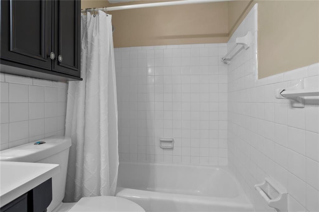 待售: $324,900 (2 贝兹, 2 浴室, 1216 平方英尺)