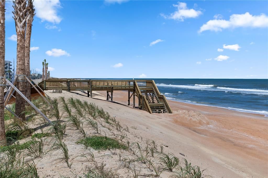 待售: $324,900 (2 贝兹, 2 浴室, 1216 平方英尺)