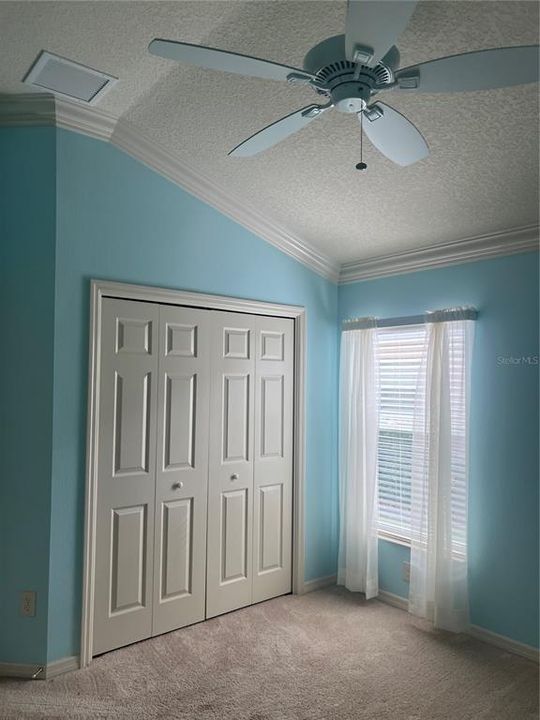 Под контрактом: $539,900 (3 спален, 2 ванн, 2274 Квадратных фут)