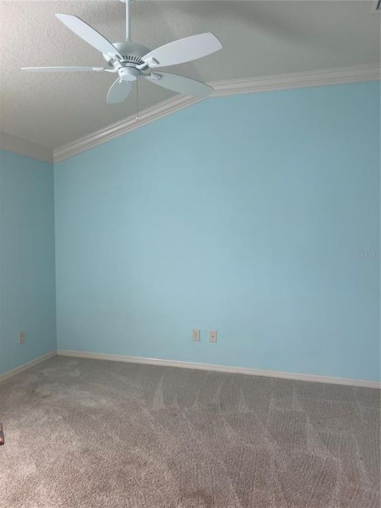 Под контрактом: $539,900 (3 спален, 2 ванн, 2274 Квадратных фут)