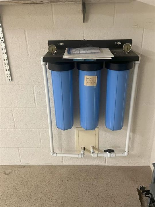 Под контрактом: $539,900 (3 спален, 2 ванн, 2274 Квадратных фут)