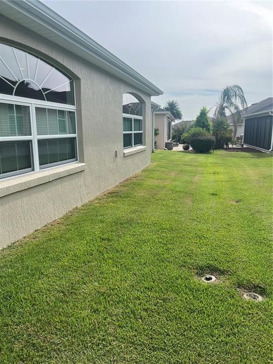 Под контрактом: $539,900 (3 спален, 2 ванн, 2274 Квадратных фут)