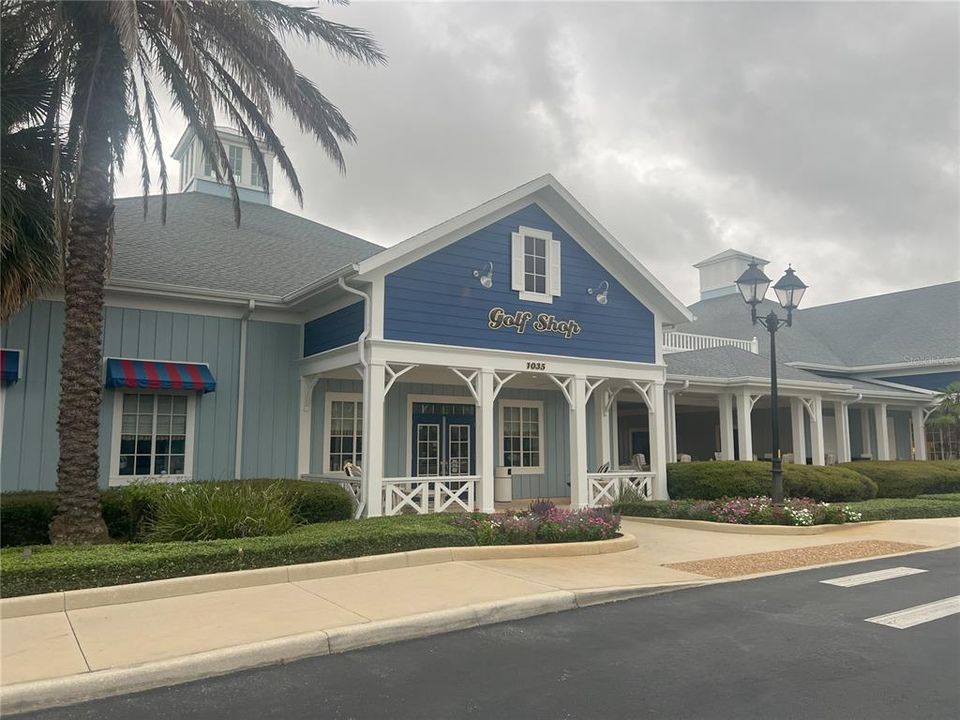 Под контрактом: $539,900 (3 спален, 2 ванн, 2274 Квадратных фут)