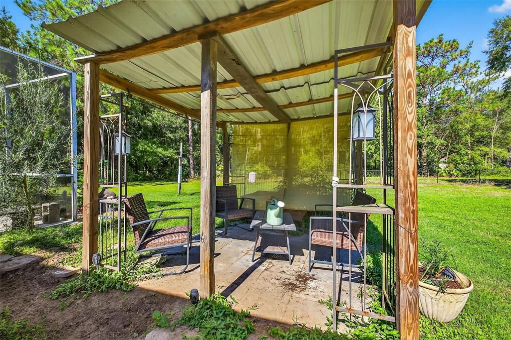 Active With Contract: $689,000 (4 beds, 3 baths, 3244 Square Feet)