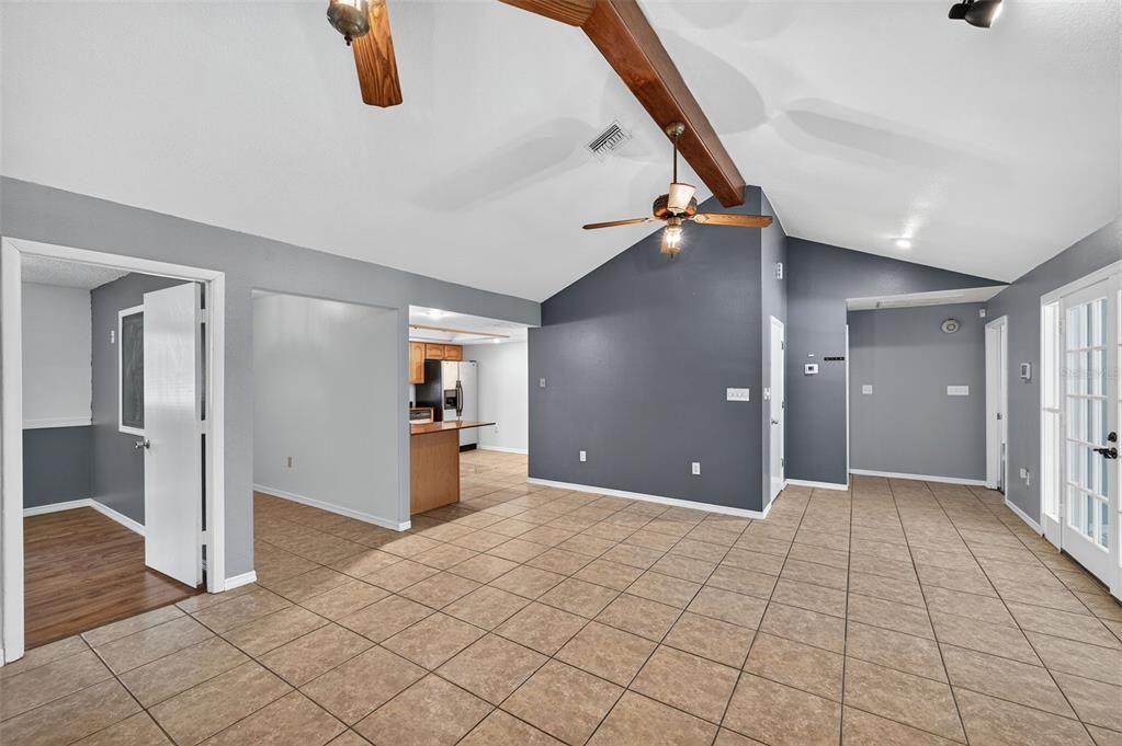 待售: $575,000 (3 贝兹, 2 浴室, 2160 平方英尺)