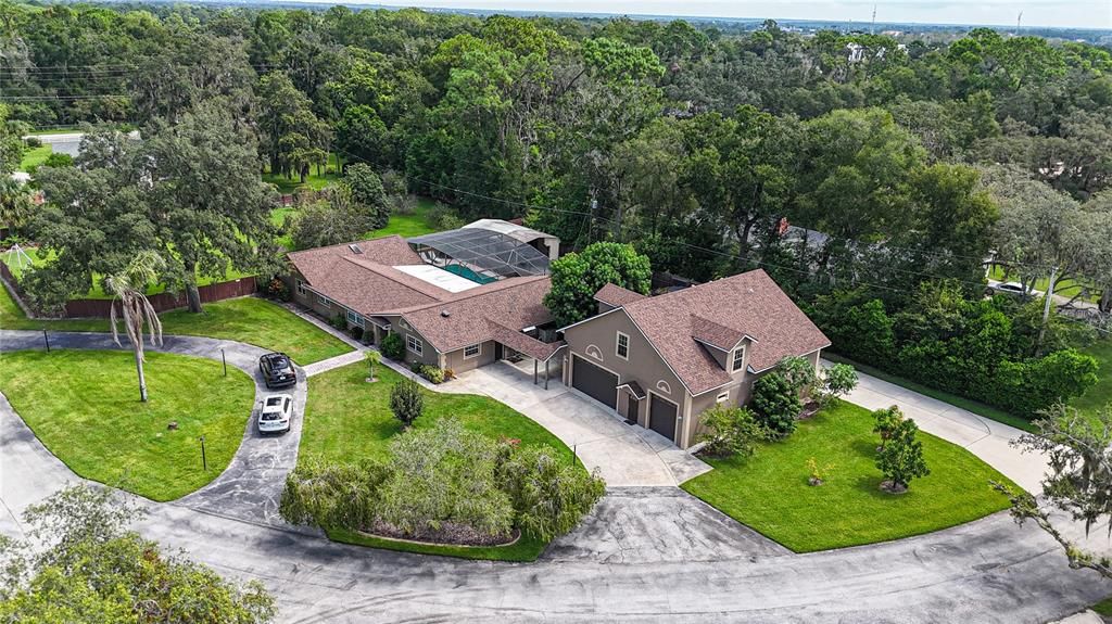 Active With Contract: $1,499,990 (6 beds, 4 baths, 5006 Square Feet)