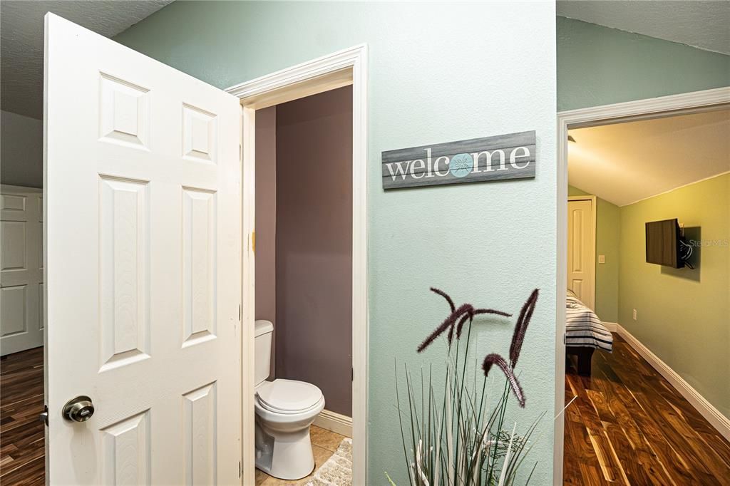 Active With Contract: $1,499,990 (6 beds, 4 baths, 5006 Square Feet)