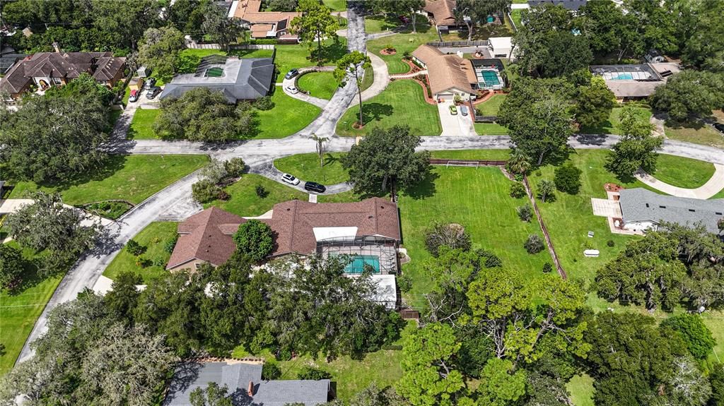 Active With Contract: $1,499,990 (6 beds, 4 baths, 5006 Square Feet)