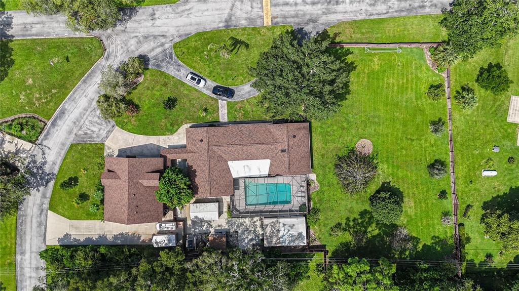 Active With Contract: $1,499,990 (6 beds, 4 baths, 5006 Square Feet)