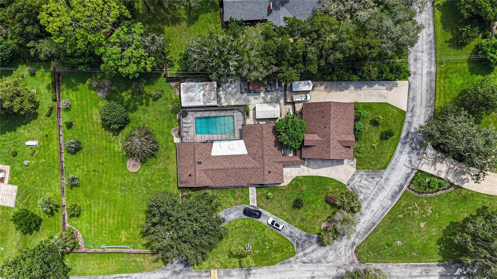 Active With Contract: $1,499,990 (6 beds, 4 baths, 5006 Square Feet)