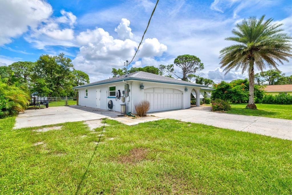 Под контрактом: $575,000 (3 спален, 2 ванн, 1717 Квадратных фут)