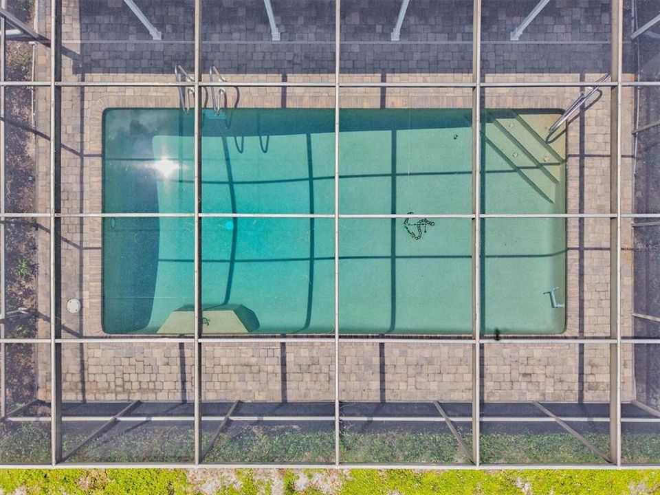 Под контрактом: $575,000 (3 спален, 2 ванн, 1717 Квадратных фут)