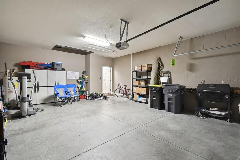 For Rent: $2,900 (4 beds, 3 baths, 2406 Square Feet)