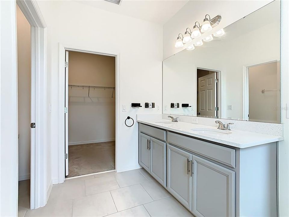 Active With Contract: $310,000 (4 beds, 3 baths, 2120 Square Feet)