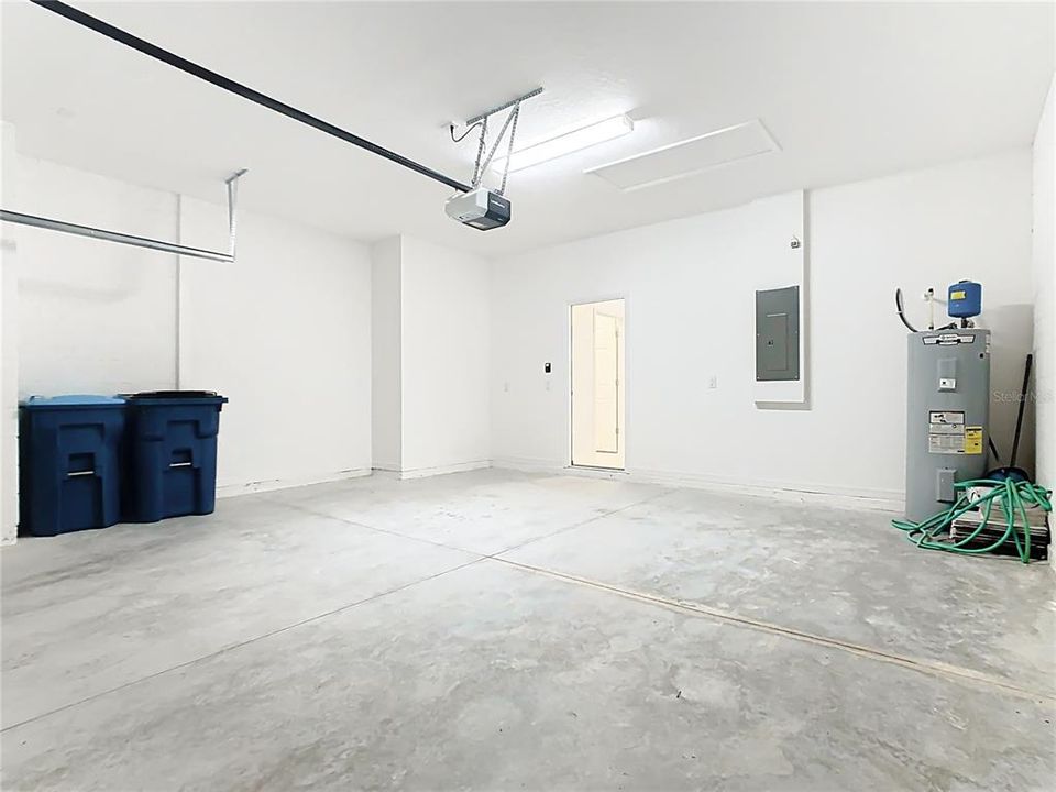 Active With Contract: $310,000 (4 beds, 3 baths, 2120 Square Feet)