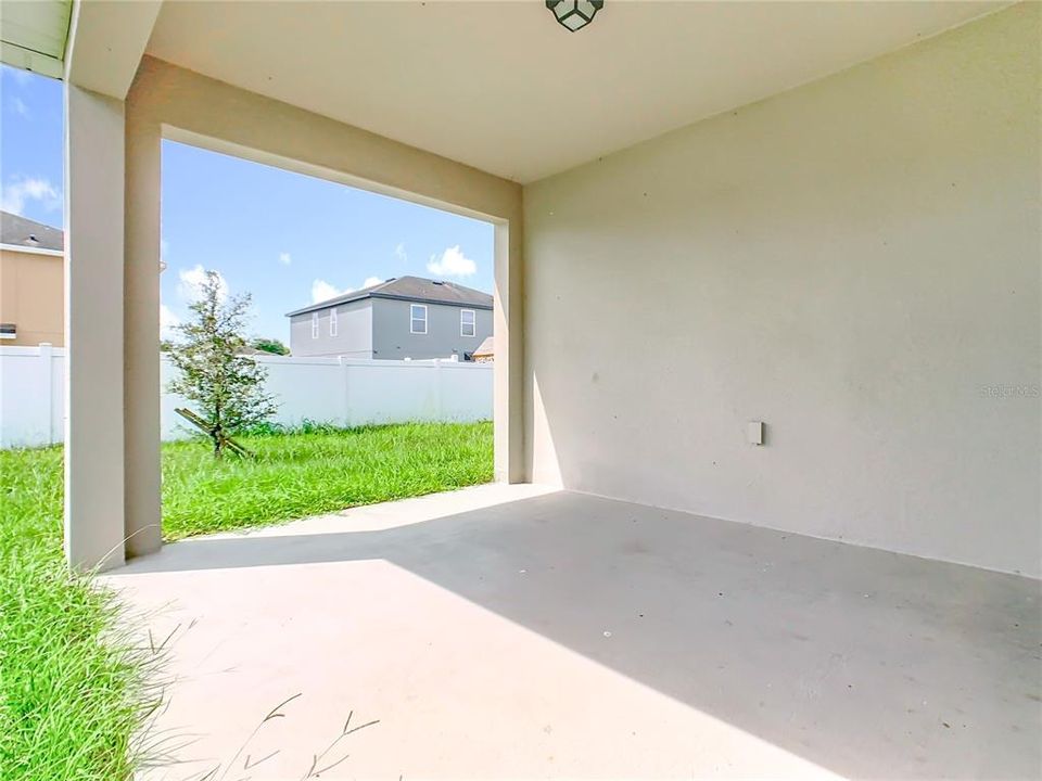 Active With Contract: $310,000 (4 beds, 3 baths, 2120 Square Feet)