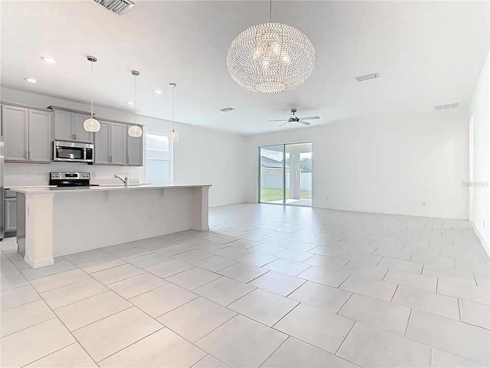 Active With Contract: $310,000 (4 beds, 3 baths, 2120 Square Feet)