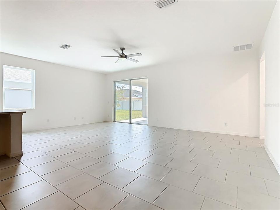 Active With Contract: $310,000 (4 beds, 3 baths, 2120 Square Feet)