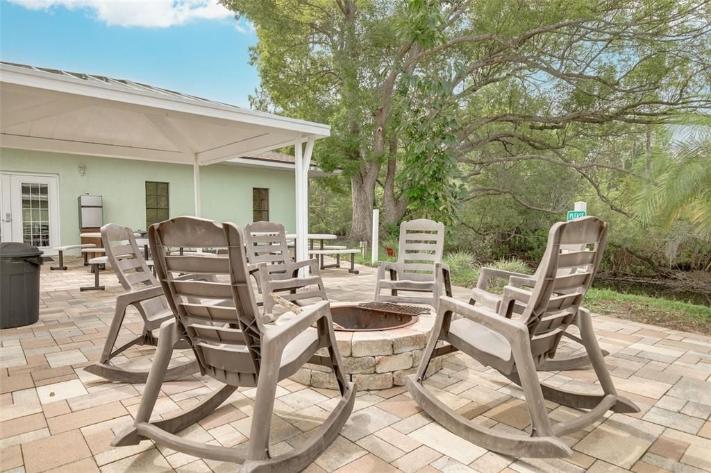 For Rent: $1,500 (2 beds, 1 baths, 794 Square Feet)