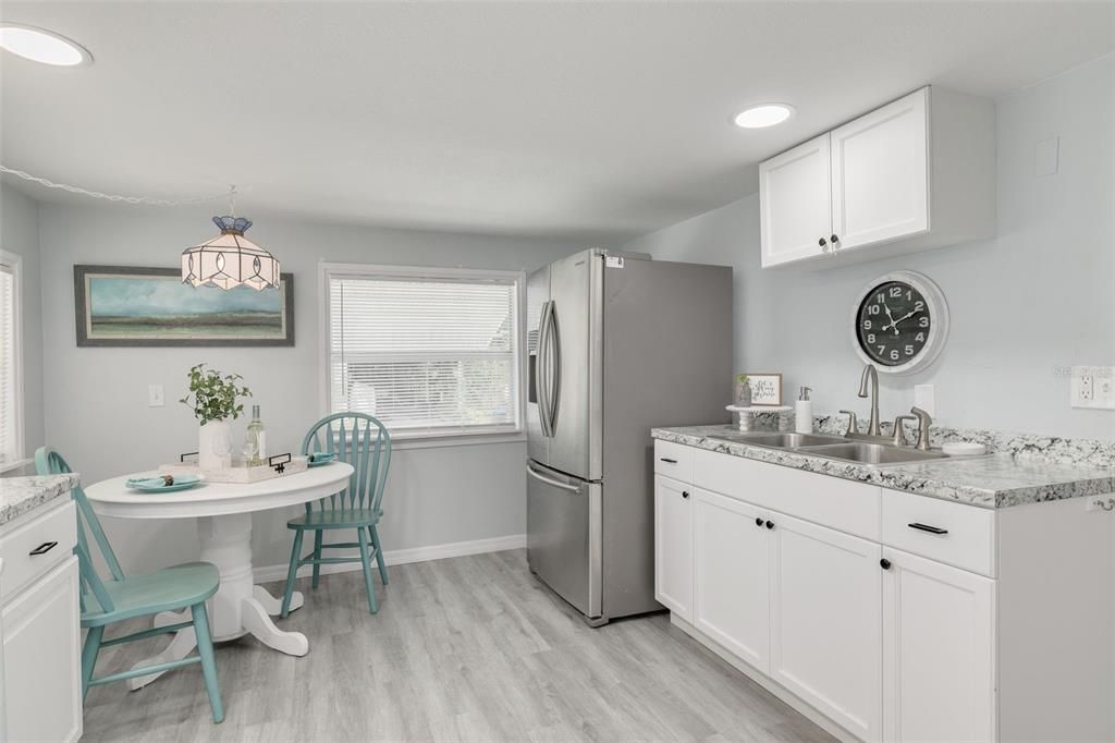 For Rent: $1,500 (2 beds, 1 baths, 794 Square Feet)