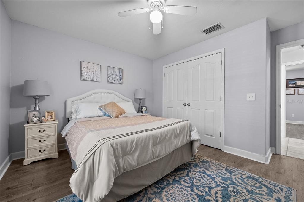 Под контрактом: $320,000 (3 спален, 2 ванн, 1612 Квадратных фут)