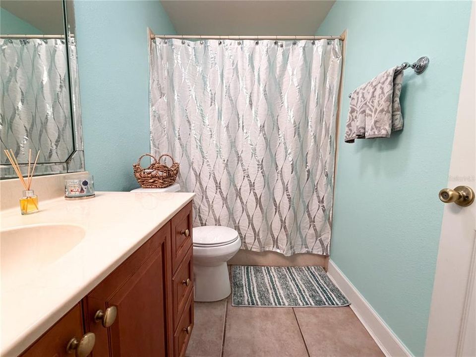 Под контрактом: $320,000 (3 спален, 2 ванн, 1612 Квадратных фут)