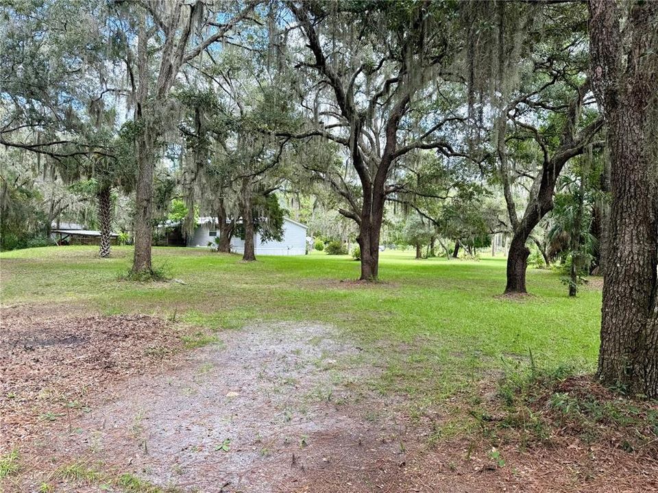 For Sale: $190,000 (3 beds, 2 baths, 1404 Square Feet)